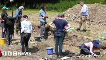 Archaeologists return to site of medieval abbey