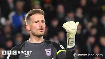 Burnley bring in goalkeeper Hladky