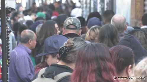 Microsoft glitch shuts down border crossings, causes hours-long delays