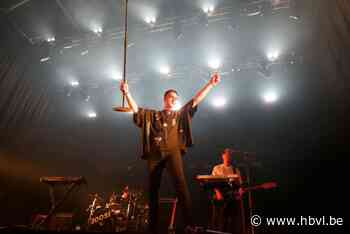 LIVE. Hevige plensbui barst los boven Rock Herk