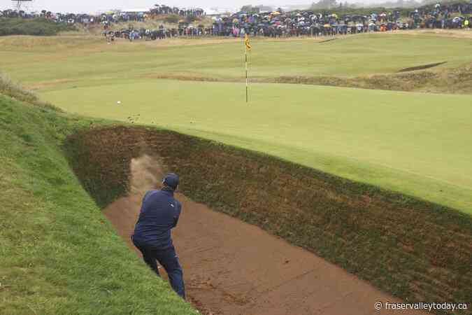 Horschel leads British Open on wild day of rain and big numbers at Royal Troon