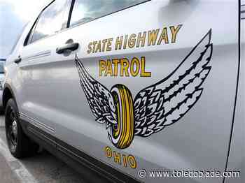 Plane crash near Ohio airport kills 3; federal authorities investigating