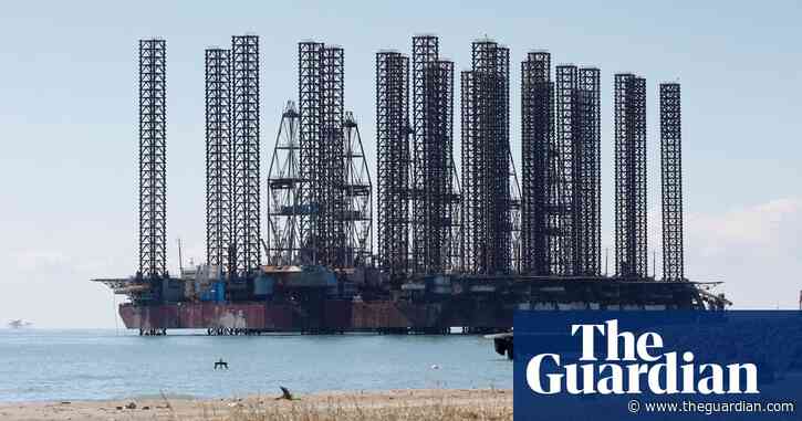 Cop29 host Azerbaijan seeks $1bn from fossil fuel producers for climate fund