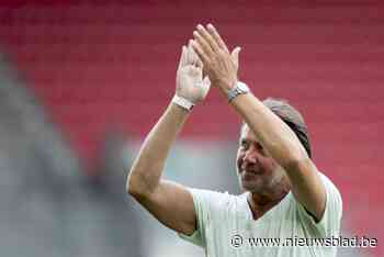 “Heel trots”: Antwerp-legendes die de Europacup II-finale tegen Parma speelden in de bloemetjes gezet op de Bosuil