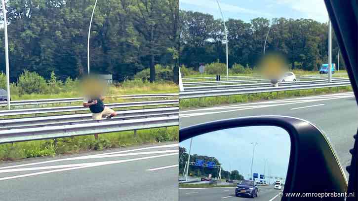 Man verliest mobieltje op de A2, wandelt de snelweg over om te gaan zoeken