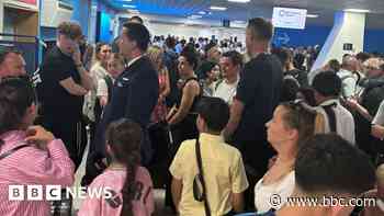'Absolute chaos' after Tui flights cancelled