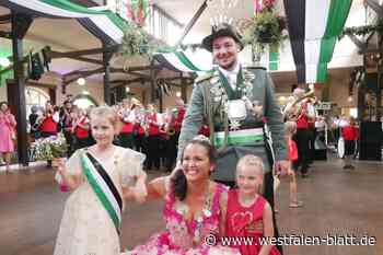Regen verhindert Festumzug des 100. Königs in Bad Lippspringe