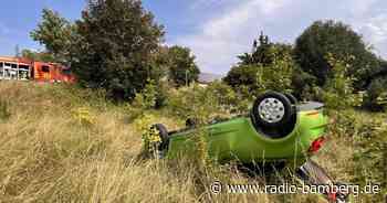Auto überschlägt sich bei Hilkersdorf