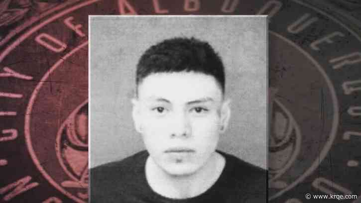 Man admits to drinking after being seen with handgun, Albuquerque Police Department reports