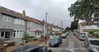 Abercairn Road Streatham 'stabbing': Man in hospital