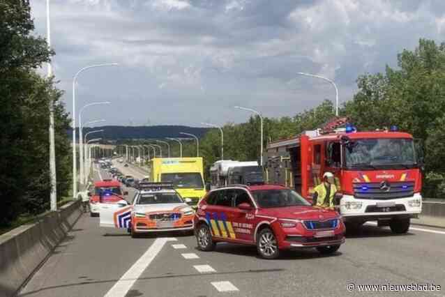 “Dat twee zonen overleefden, houdt me recht”: moeder van overleden Mathias (12) en zwaargewonde broertjes reageert op verkeersdrama