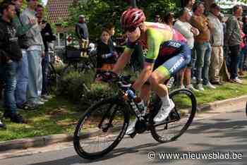 Coronarenner Kamiel Notebaert opent palmares met interclubzege in Dentergem: “Mijn fiets over de finish gegooid”