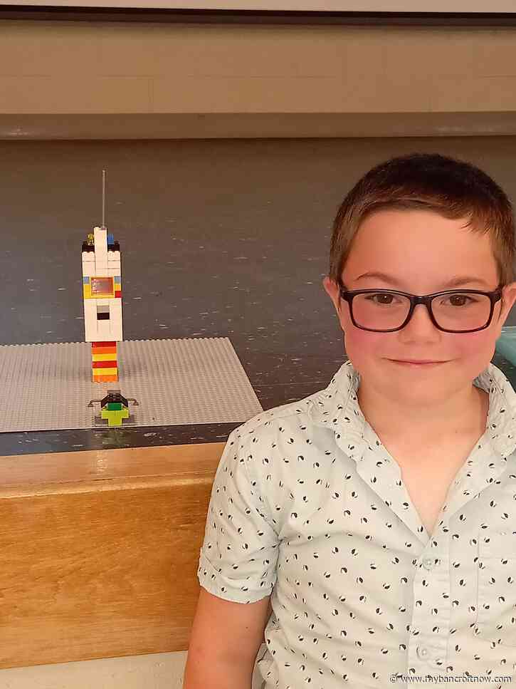 Building Bridges at HH Library’s Kids Lego Challenge 