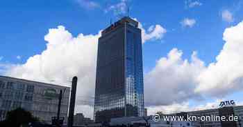 Berlin: 120 Meter über dem Alexanderplatz schwingt die höchste Schaukel Europas