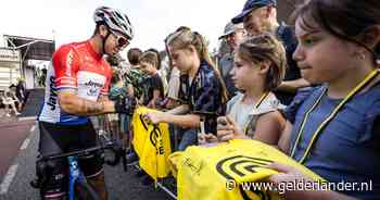 Dylan Groenewegen klopt Mike Teunissen en Wout Poels in Daags na de Tour in Boxmeer