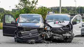 112-nieuws: auto vast onder bord op snelweg • motorrijder ernstig gewond