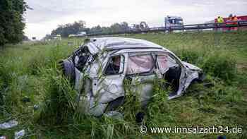 Heimfahrt aus dem Urlaub endet tragisch: Vater (†58) und Mutter (†50) tot, drei teils Schwerverletzte