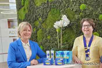 Fifty One Serviceclub schenkt hygiënisch materiaal voor vrouwen