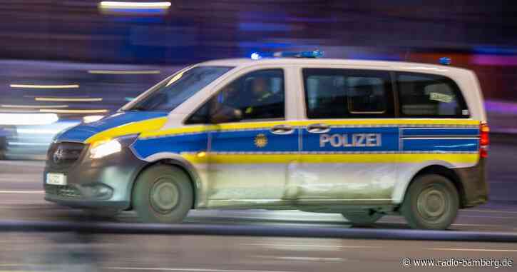 Versuchter Handtaschenraub – Frau erleidet Stichverletzungen