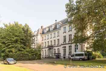 Nieuw leven voor kasteel Zwarte Arend: 2 nieuwe aanbouwen en 21 luxeappartementen gepland na jarenlange leegstand