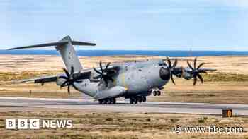 Weather impedes rescue of stricken ship near Falklands