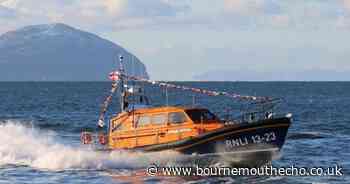 Emergency services search for missing diver in Swanage