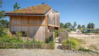 Houten woonhuis in Muiden door Moke Architecten en la4sale