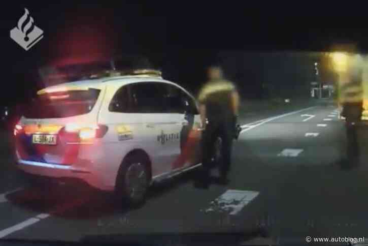 Politieachtervolging: verdachten proberen motorfietsen te dumpen