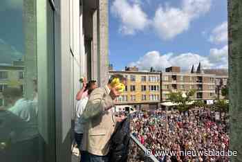 Deinse Feesten gestart met 66ste kippenworp, Aster (3) gaat met hoofdprijs naar huis