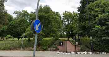 Which Brent and Harrow parks have Green Flag Awards?