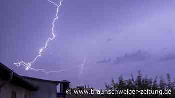 Braunschweig: Schornstein durch Blitz weggesprengt