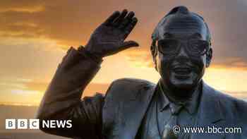Eric Morecambe statue still shines after 25 years