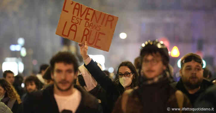 La mia teoria sui giovani persi e perdenti: chi di noi trasgredisce viene zittito col manganello