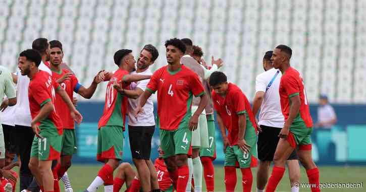 Chaos bij olympisch voetbal compleet: bizarre goal Argentinië na paar uur afgekeurd, Marokko wint alsnog
