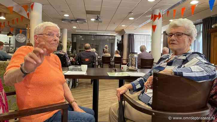 Kermis vroeger: Tiny en Riet waren blij met een stukje kaneelstok