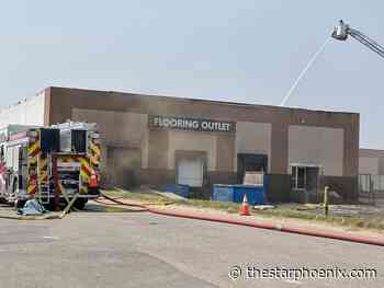 'Quite substantial' damage, heavy smoke as Saskatoon flooring business burns