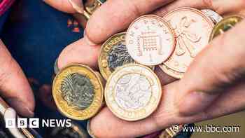 Cash-only spending in surprise jump as people budget