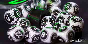 Futures kleuren donkerrood op bomvolle cijferdag