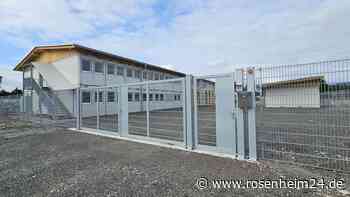 Nagelneues Containerdorf bleibt für Asylbewerber leer - und das trotz Wohnungsnot