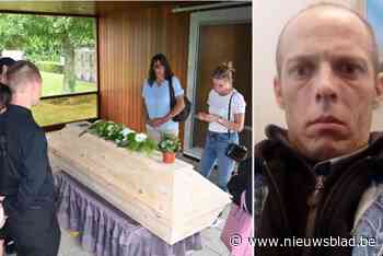 Waardig afscheid voor Verdi (44), week na dramatische verdrinkingsdood: “Hij had het hart op de juiste plaats”