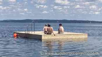 Endlich: Das neue Badefloß ist in St. Alban angekommen