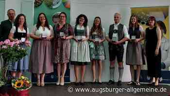 Absolventen in Landsberg: Sie sollen auch neue Wege in der Landwirtschaft gehen