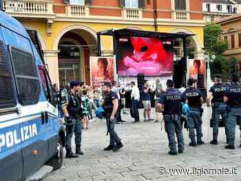 Pro Vita & Famiglia aggrediti dalle femministe a Bologna 