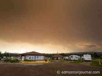 'We saw how bad everything was': RV tour through Jasper interrupted by fire