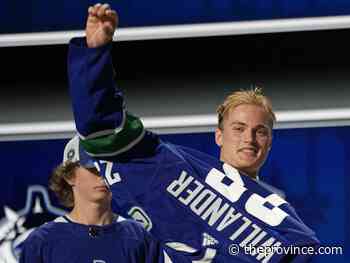 Canucks prospect Tom Willander injured, misses World Junior showcase