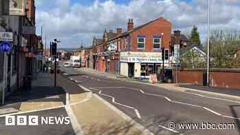 Extension to controversial cycle lane signed off