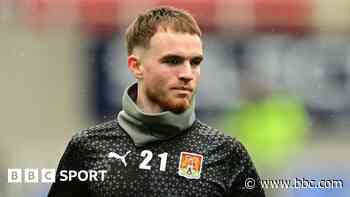 Birmingham sign Brighton midfielder Leonard