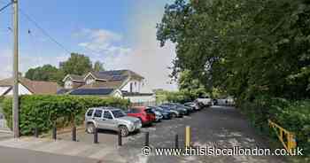 Unauthorised encampment in Biggin Hill Recreation Ground