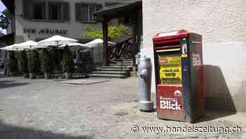 Die "SonntagsBlick"-Boxen werden zum letzten Mal befüllt