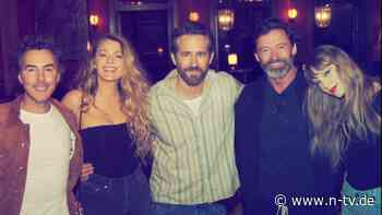 "Samenspender": Taylor Swift neckt "Deadpool"-Star Ryan Reynolds